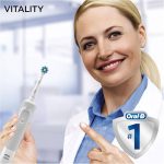 مسواک برقی اورال بی مدل Vitality Precision Clean D100 سفید - تصویر 5